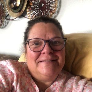 Meet your Posher, Regina